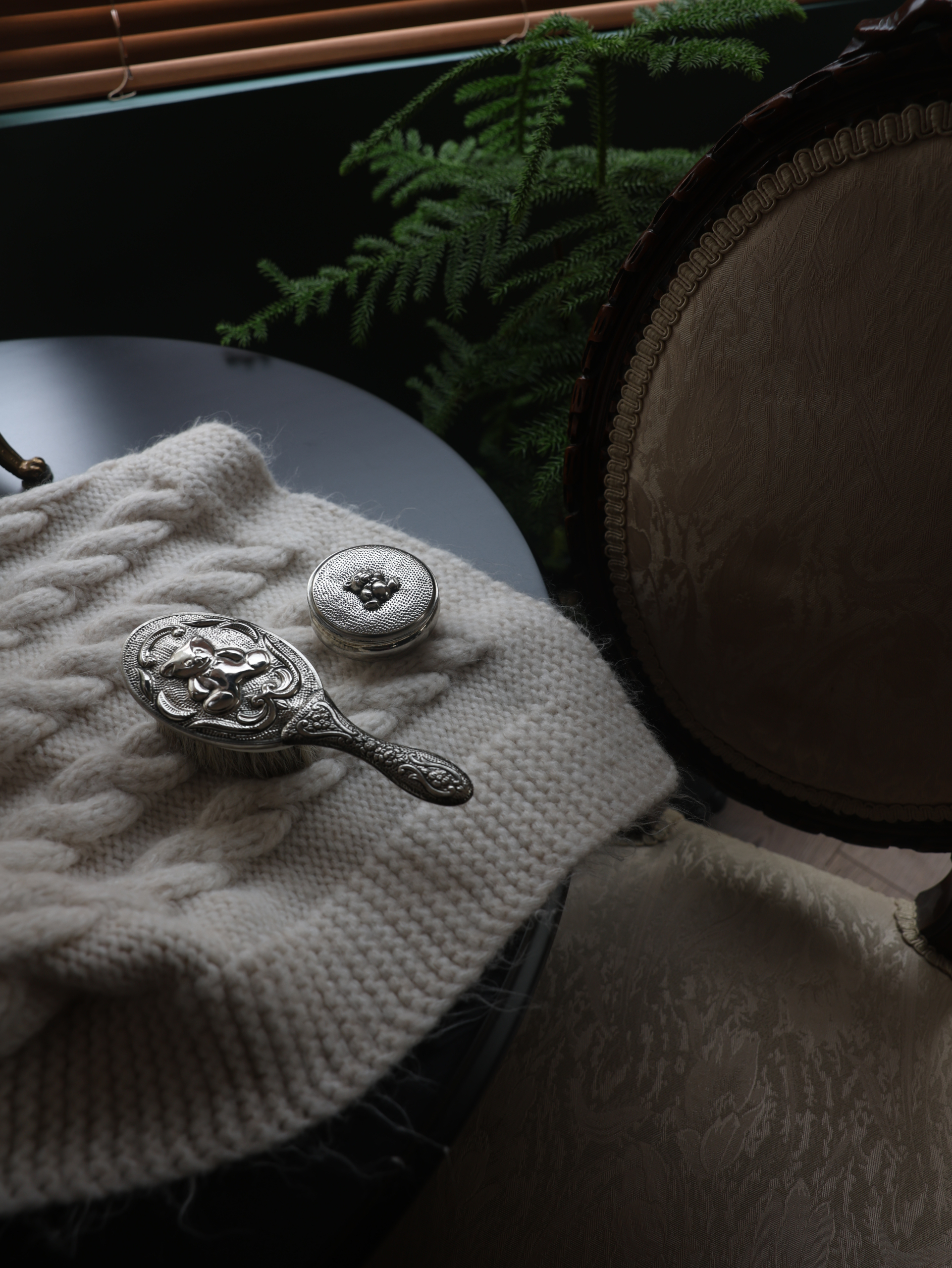 Gümüş Bebek Saç Kutusu & Tarak